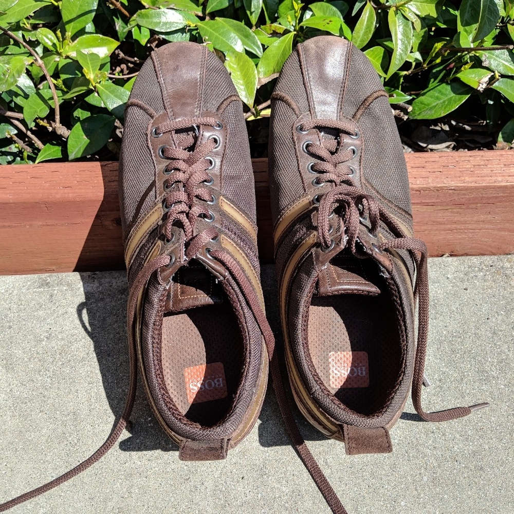 Brown fashion sneakers